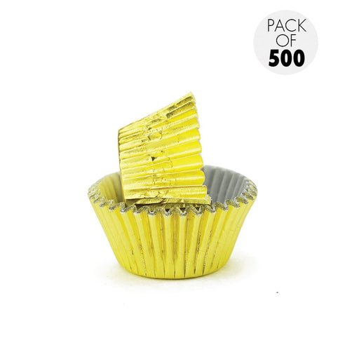 Gold foil candy cups for chocolates and small confections, 1 1/4-inch bottom diameter by 3/4-inch high, pack of 500.